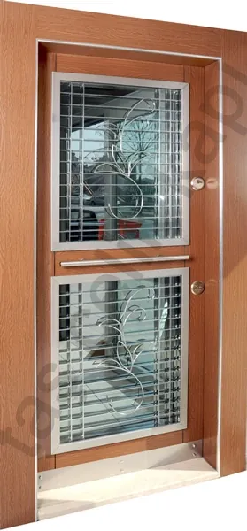 Villa entrance door, composite