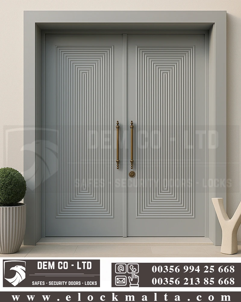 Sandra-Villa-Door