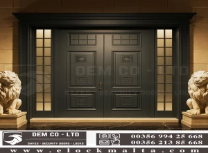 Carla-villa-door